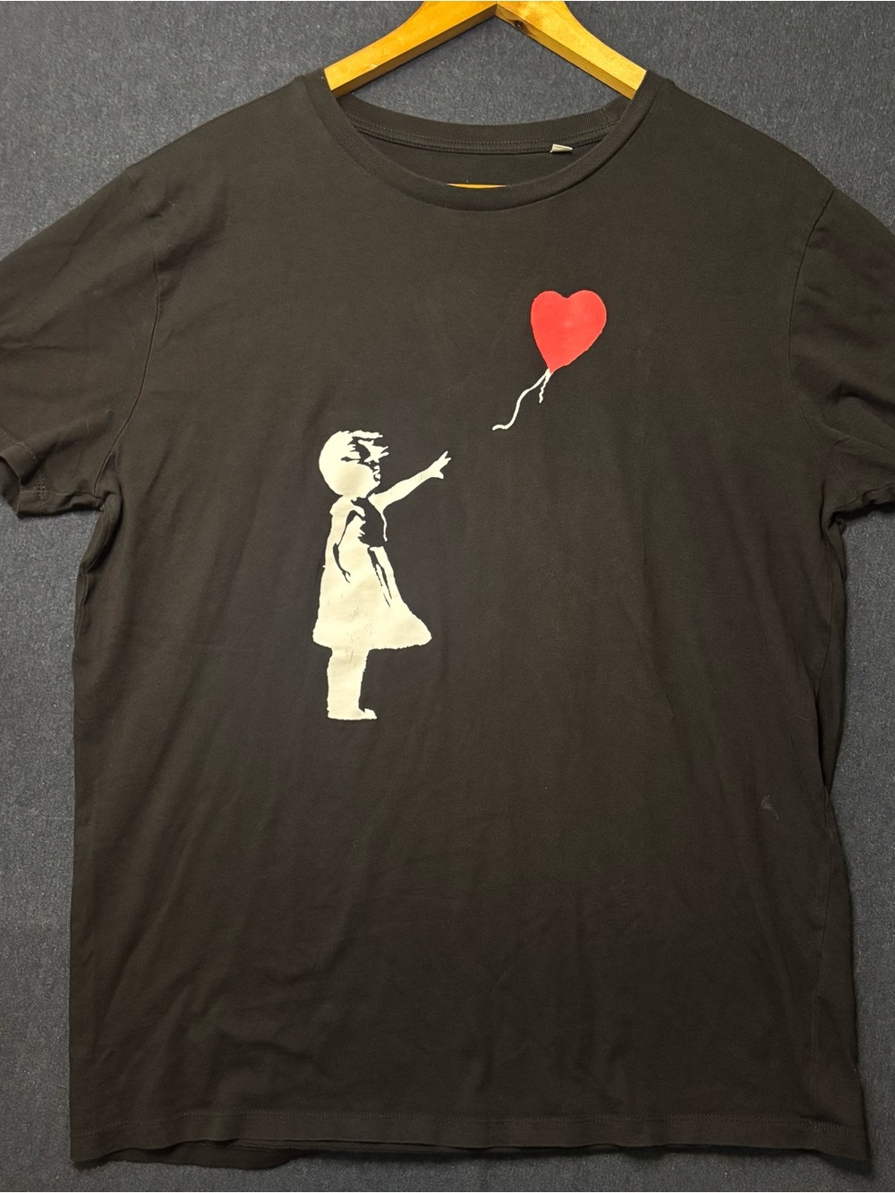Banksy Girl With Balloon Graphic T-Shirt Stanley/Stella Organic Cotton L